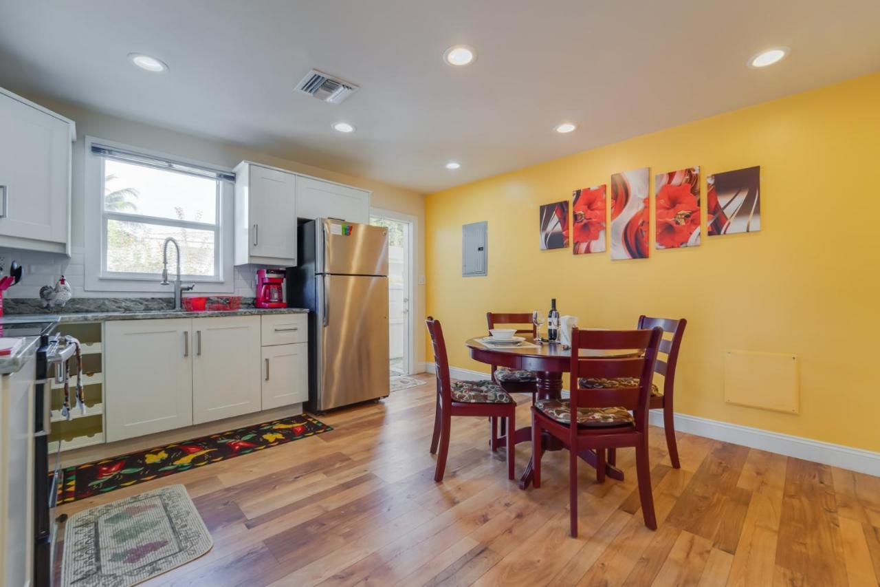 Beach Chairs, Good Kitchen, Strong Wifi On 14Th Ave フォート・ローダーデール エクステリア 写真