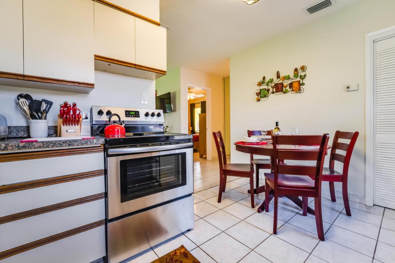 Beach Chairs, Good Kitchen, Strong Wifi On 14Th Ave フォート・ローダーデール エクステリア 写真