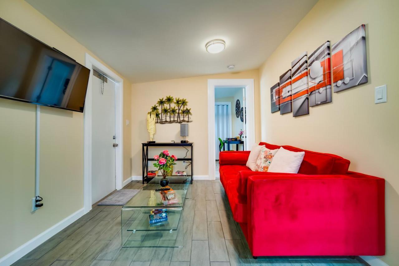 Beach Chairs, Good Kitchen, Strong Wifi On 14Th Ave フォート・ローダーデール エクステリア 写真
