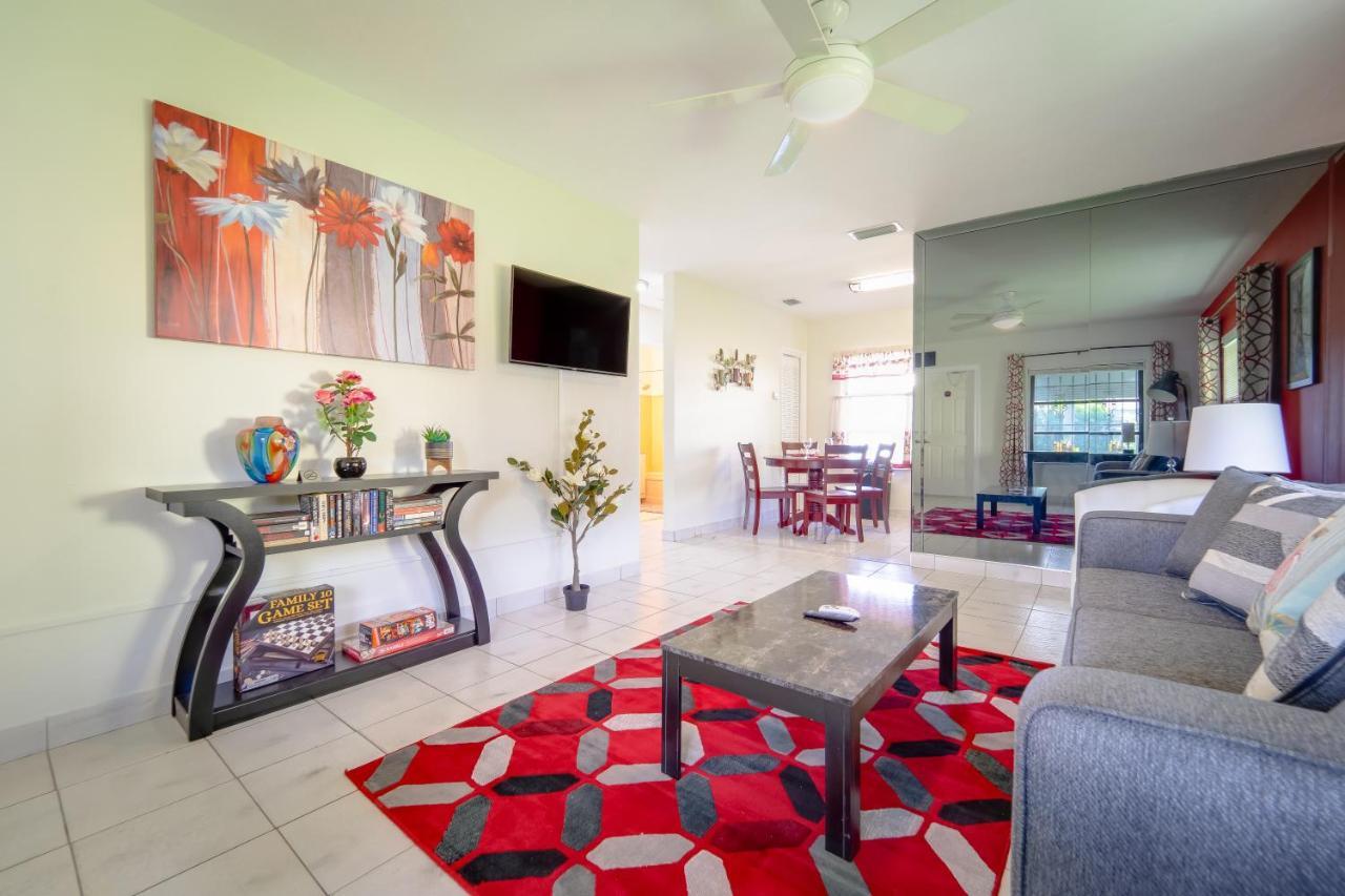 Beach Chairs, Good Kitchen, Strong Wifi On 14Th Ave フォート・ローダーデール エクステリア 写真