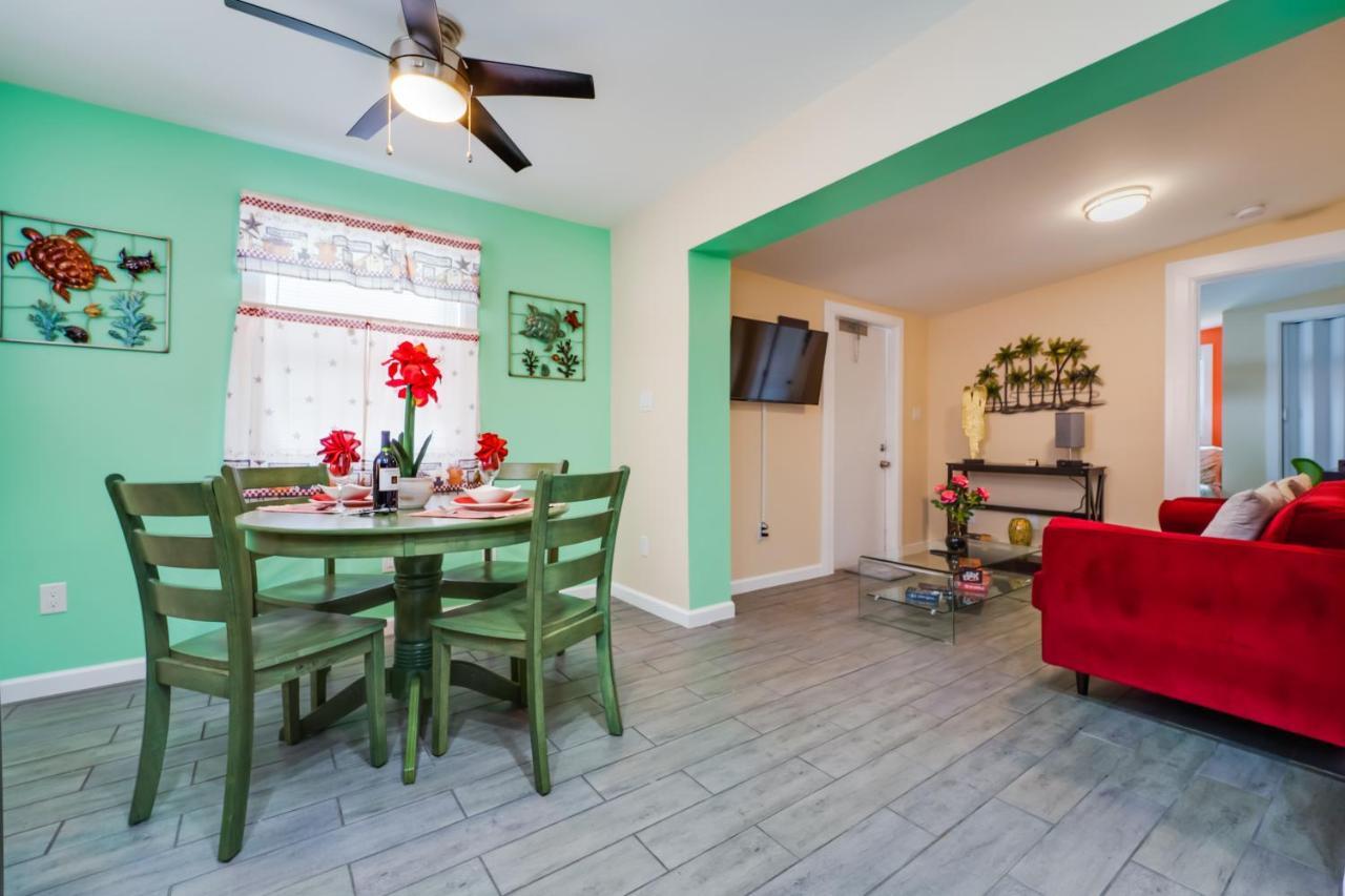 Beach Chairs, Good Kitchen, Strong Wifi On 14Th Ave フォート・ローダーデール エクステリア 写真